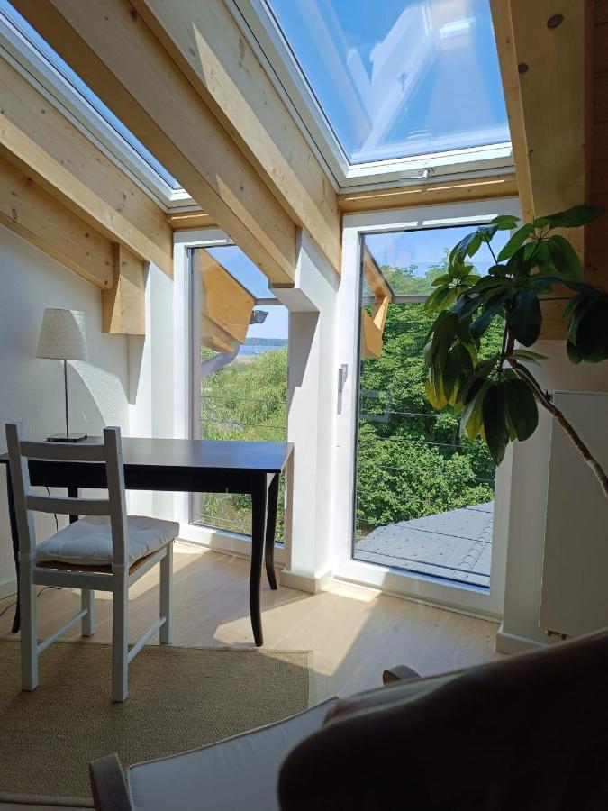 Apartment Unterm Dach Mit Kleinem Seeblick Münsing Dış mekan fotoğraf