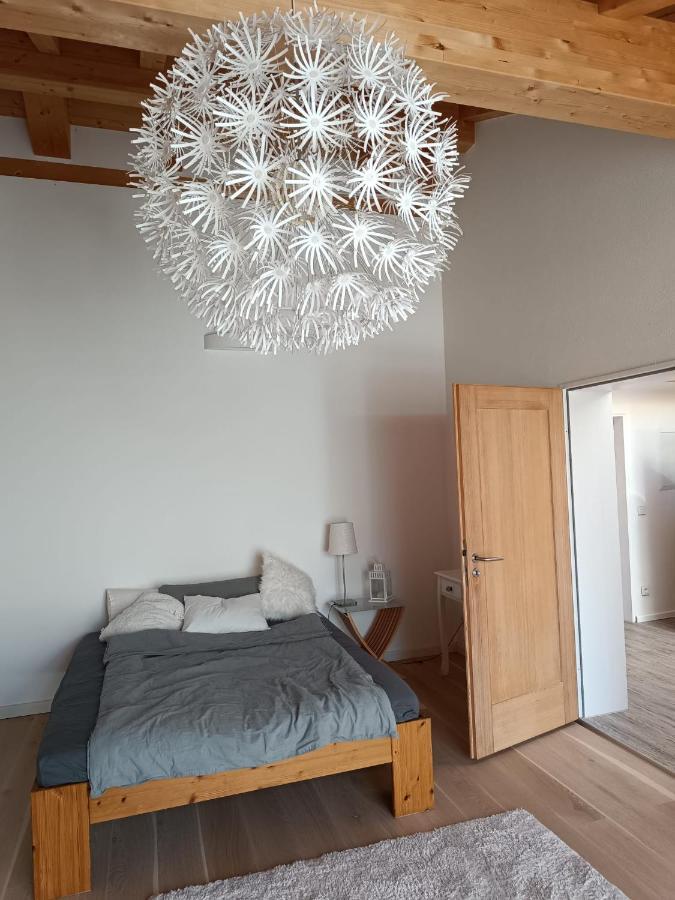Apartment Unterm Dach Mit Kleinem Seeblick Münsing Dış mekan fotoğraf