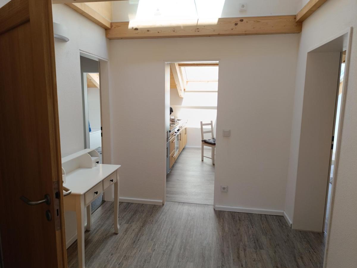 Apartment Unterm Dach Mit Kleinem Seeblick Münsing Dış mekan fotoğraf